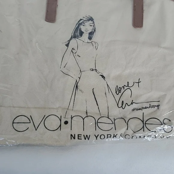 New York & Company Eva Mendes Tote Bag - Picture 3 of 8